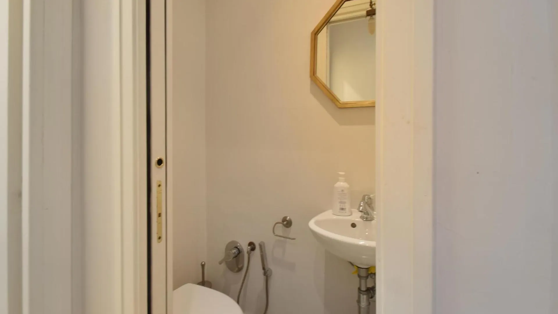 Amazing Apartment In Roma With Kitchen 0*, Rome Italy