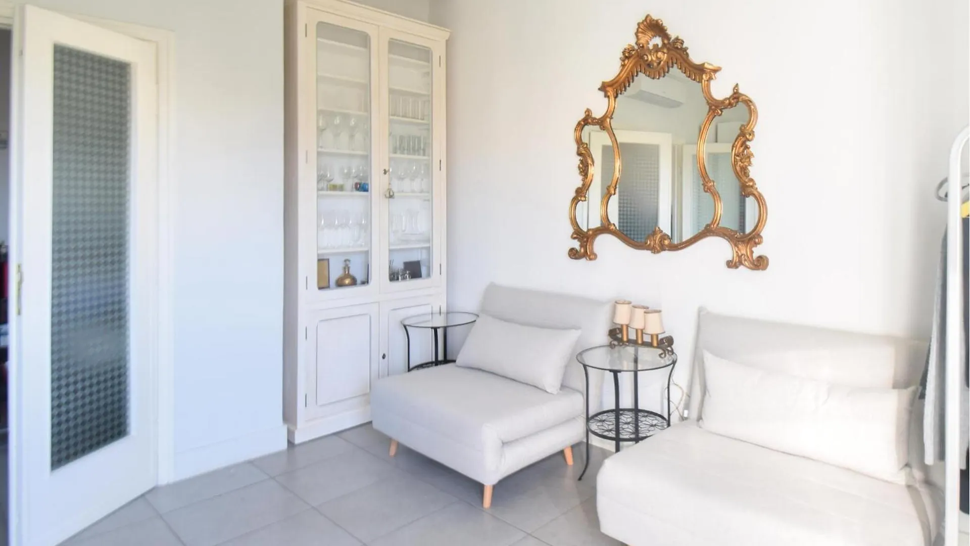 Amazing Apartment In Roma With Kitchen