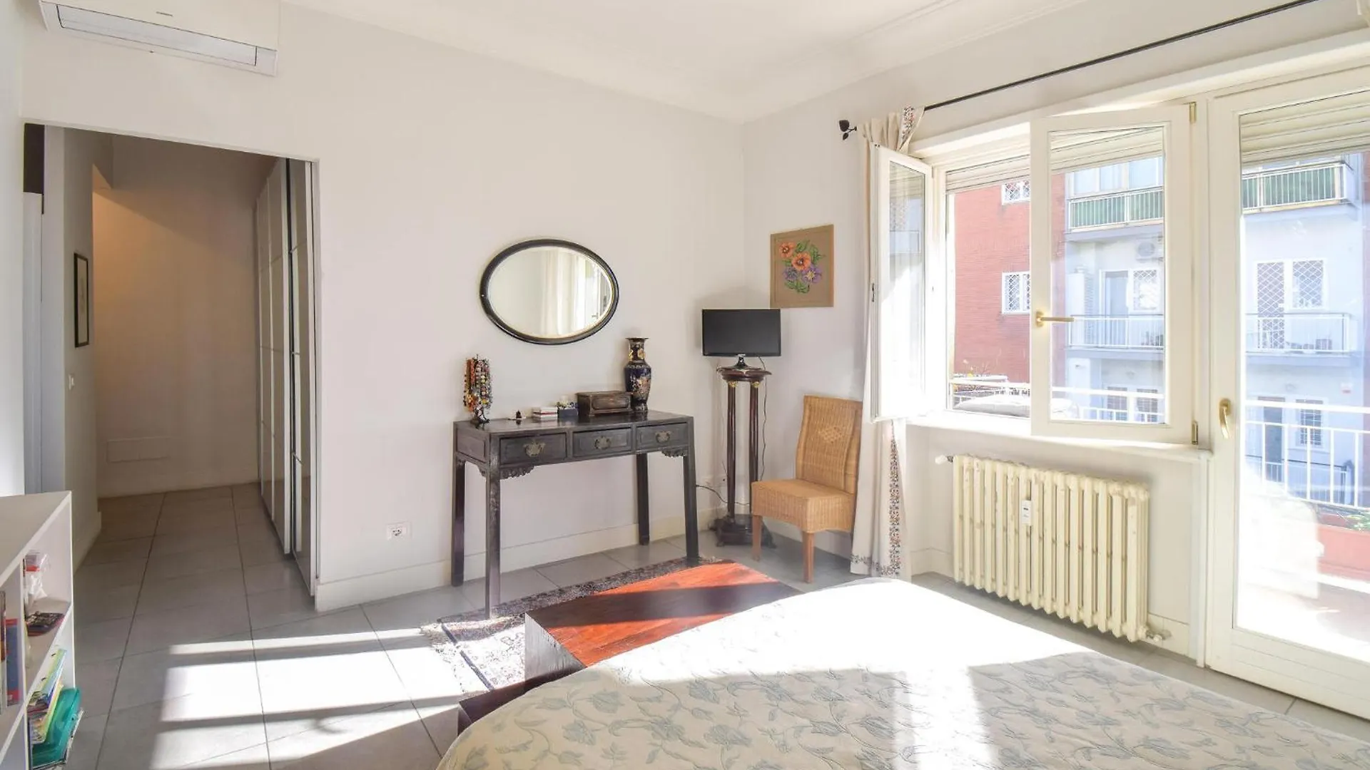 Amazing Apartment In Roma With Kitchen